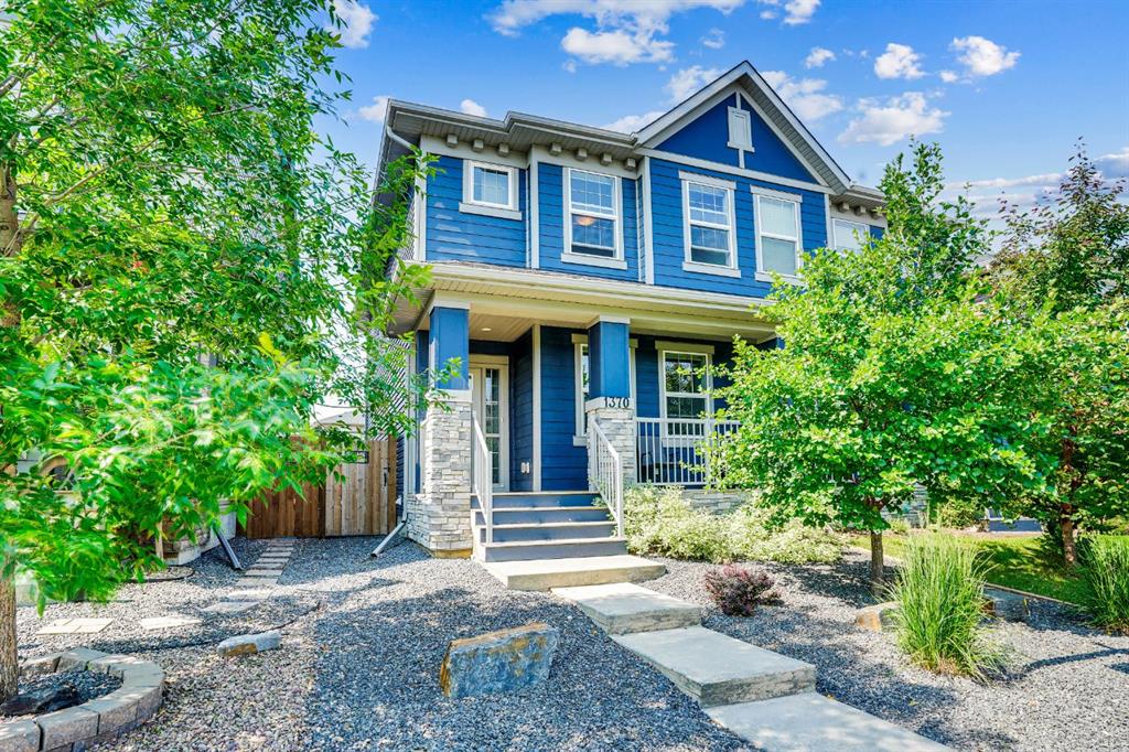 Picture of 1370 Legacy Circle SE, Calgary Real Estate Listing