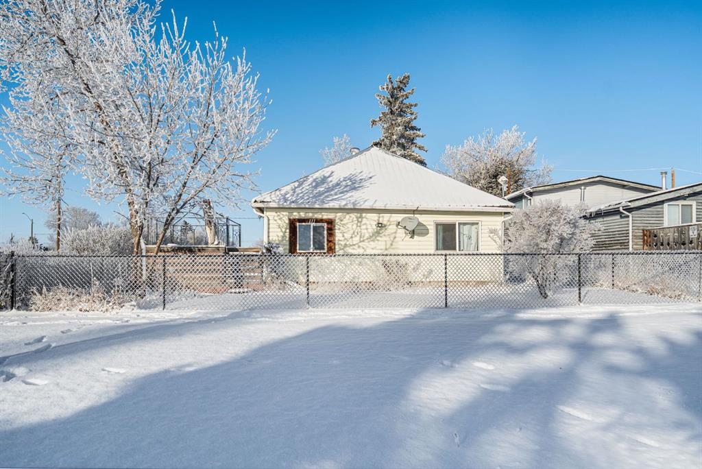 Picture of 111 Burns Street , Blackie Real Estate Listing