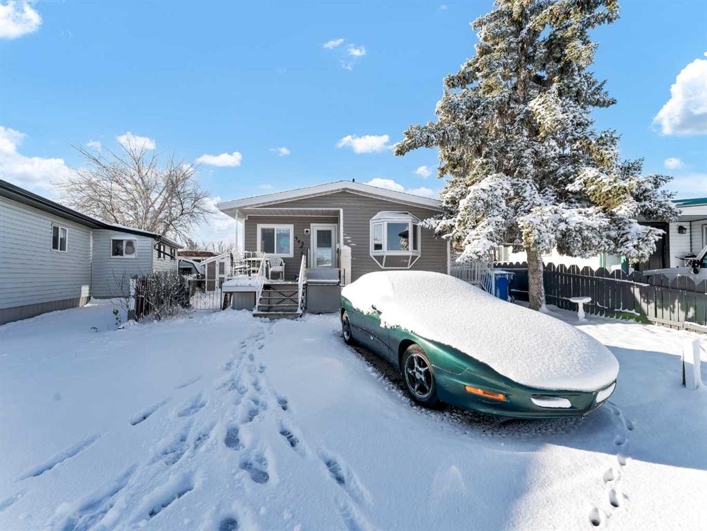 Picture of 342 Cornell Crescent SW, Medicine Hat Real Estate Listing