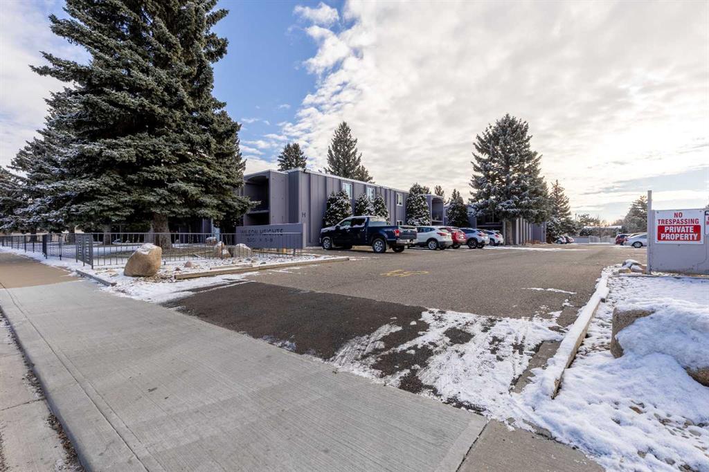 Picture of R101, 2004 13 Avenue N, Lethbridge Real Estate Listing