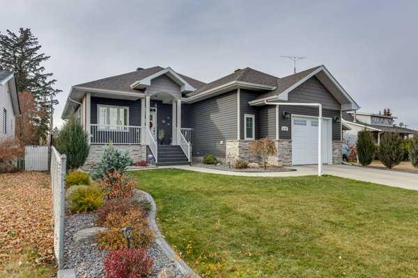 Picture of 4119 49 Avenue , Innisfail Real Estate Listing