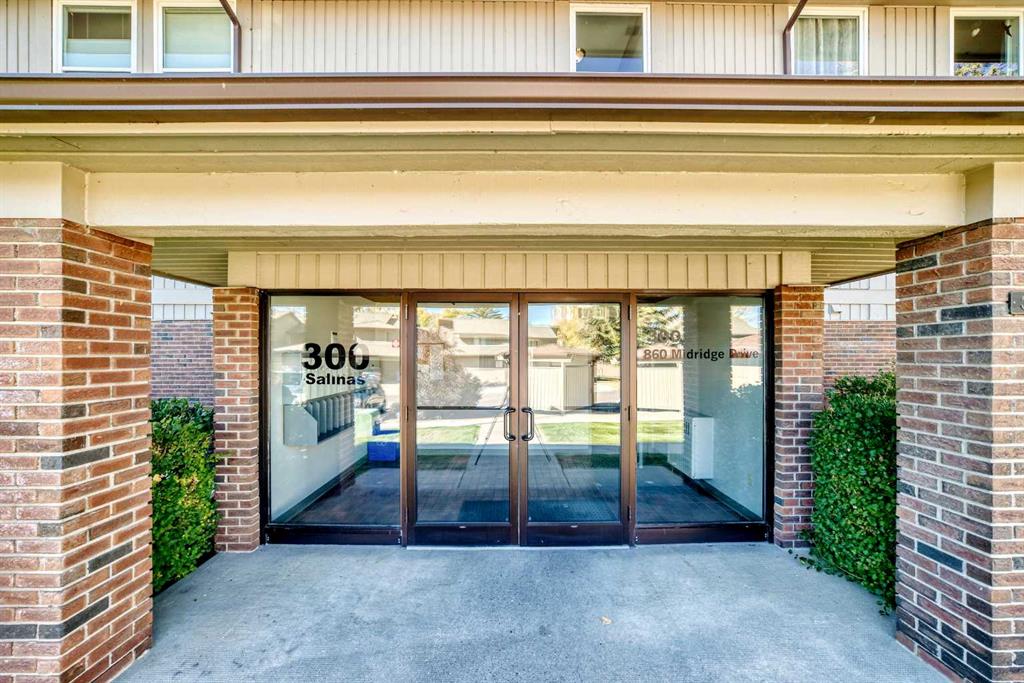 Picture of 324, 860 Midridge Drive SE, Calgary Real Estate Listing