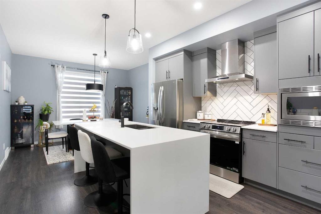 Picture of 265 Belmont Way SW, Calgary Real Estate Listing