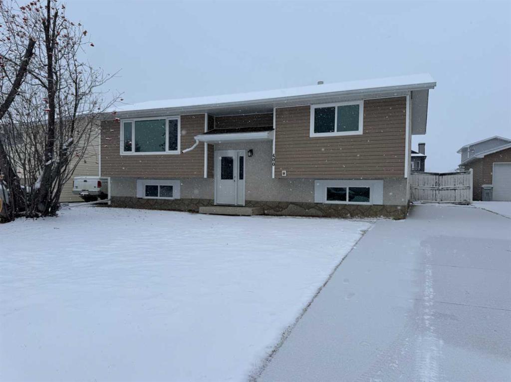 Picture of 400 8 Street SE, Slave Lake Real Estate Listing