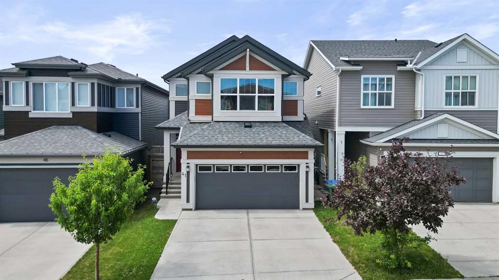Picture of 41 Seton Grove SE, Calgary Real Estate Listing