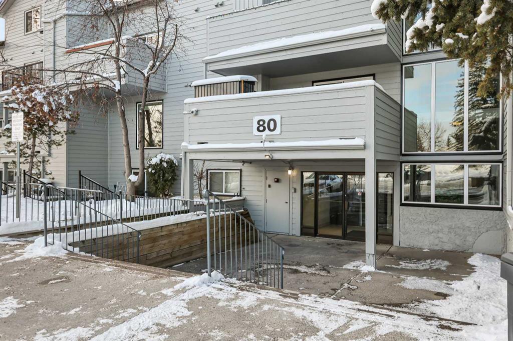 Picture of 3211, 80 Glamis Drive SW, Calgary Real Estate Listing