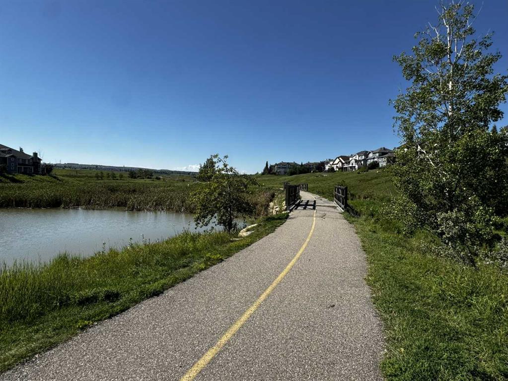 Picture of 111 Hidden Creek Cove NW, Calgary Real Estate Listing