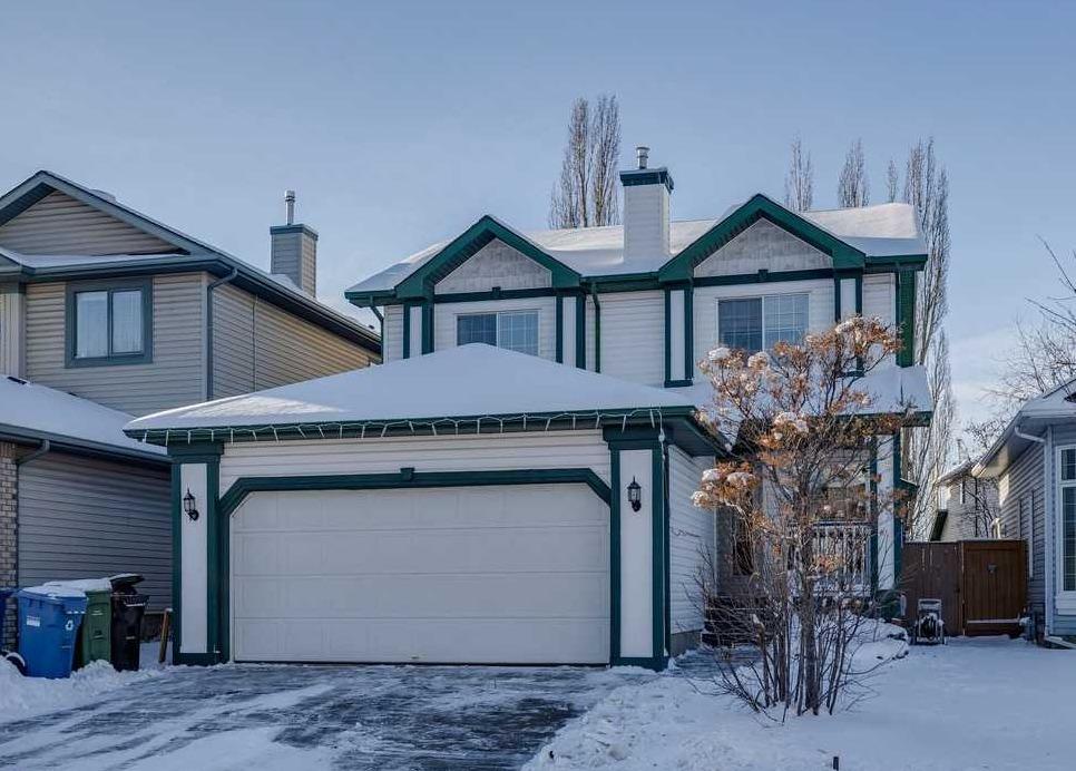 Picture of 28 Douglas Ridge Green SE, Calgary Real Estate Listing