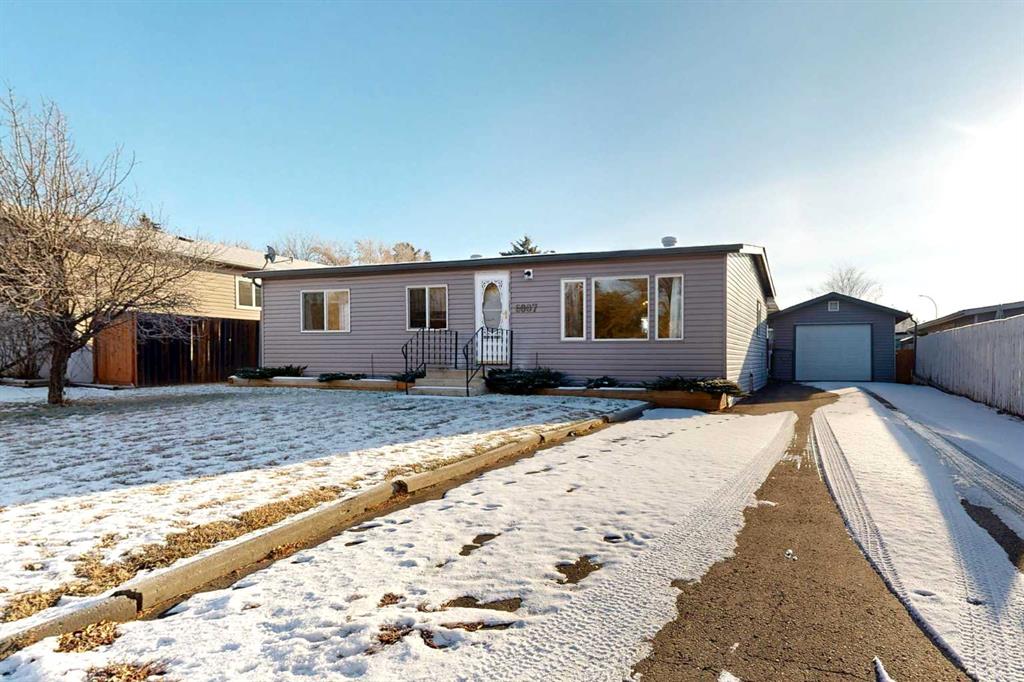 Picture of 6007 Spruce Drive , Stettler Real Estate Listing