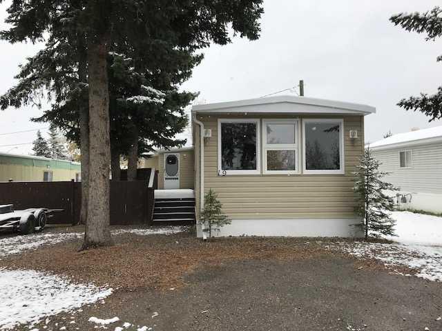 Picture of 19, 133 JARVIS Street , Hinton Real Estate Listing