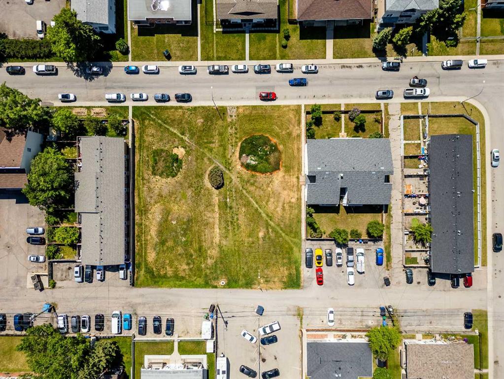 Picture of 4320 75 Street NW, Calgary Real Estate Listing