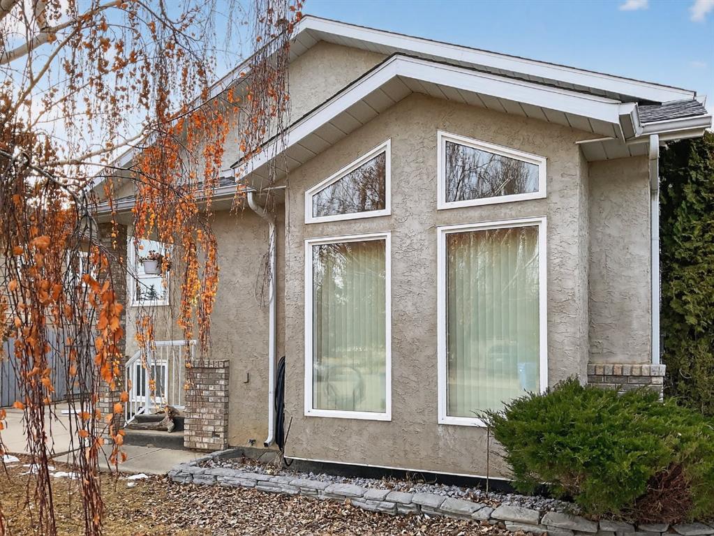 Picture of 202 Ojibwa Place W, Lethbridge Real Estate Listing