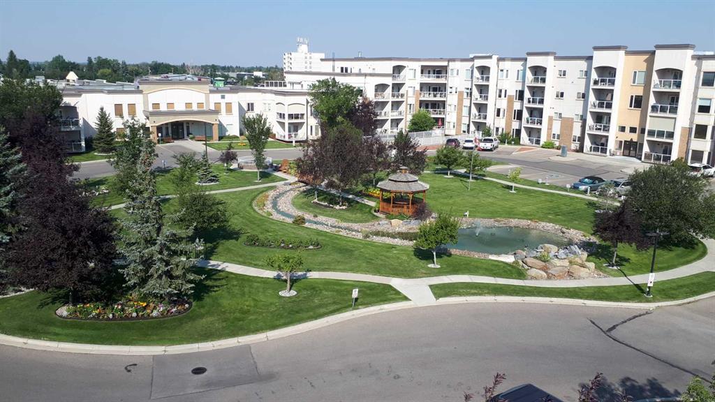 Picture of 225, 2020 32 Street S, Lethbridge Real Estate Listing