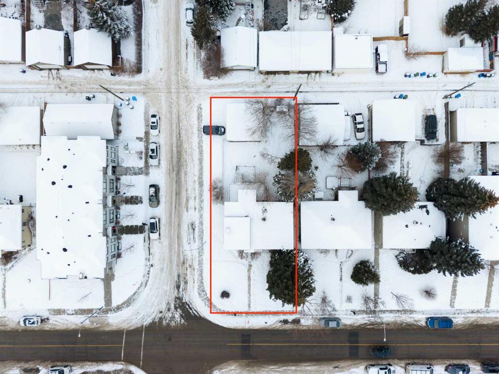 Picture of 1740 20 Avenue NW, Calgary Real Estate Listing