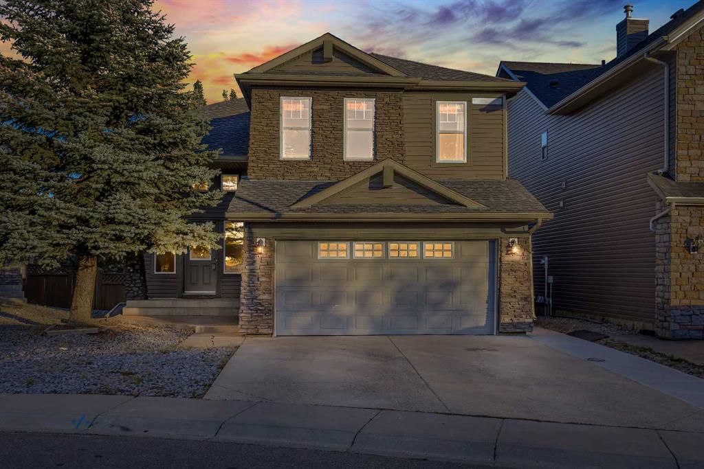 Picture of 135 Panatella Close NW, Calgary Real Estate Listing