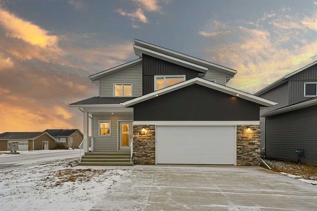 Picture of 70 Palmer Circle , Blackfalds Real Estate Listing