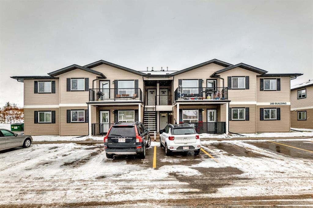 Picture of 200, 8 Bayside Place , Strathmore Real Estate Listing