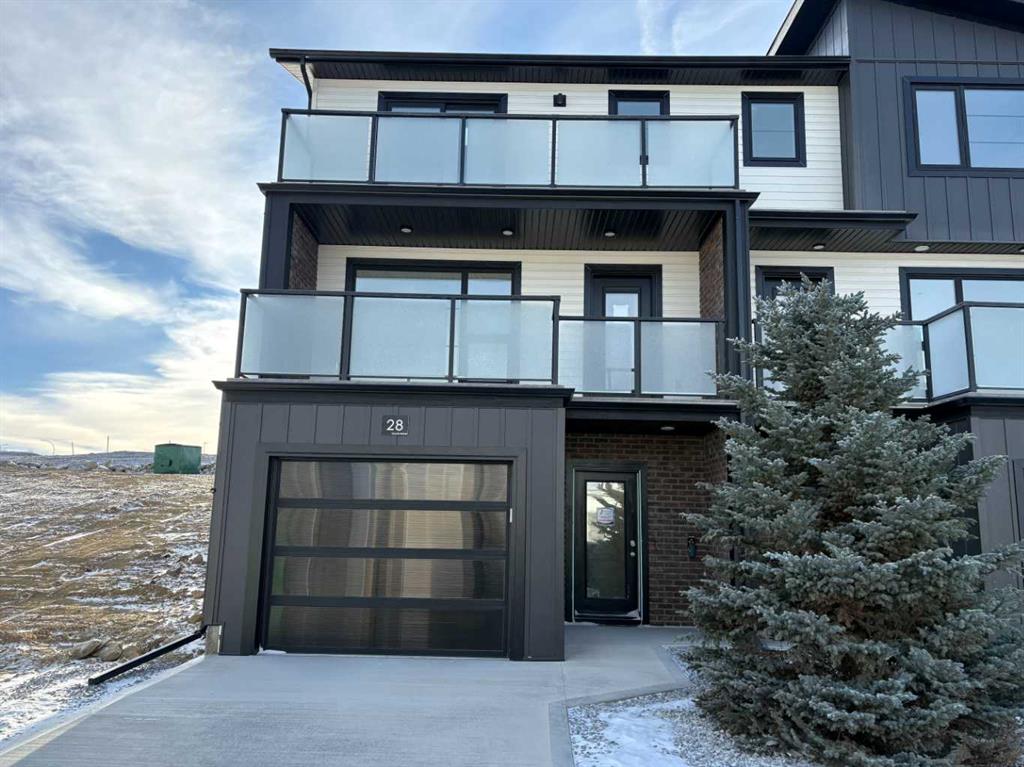Picture of 28 Violet Point , Sylvan Lake Real Estate Listing