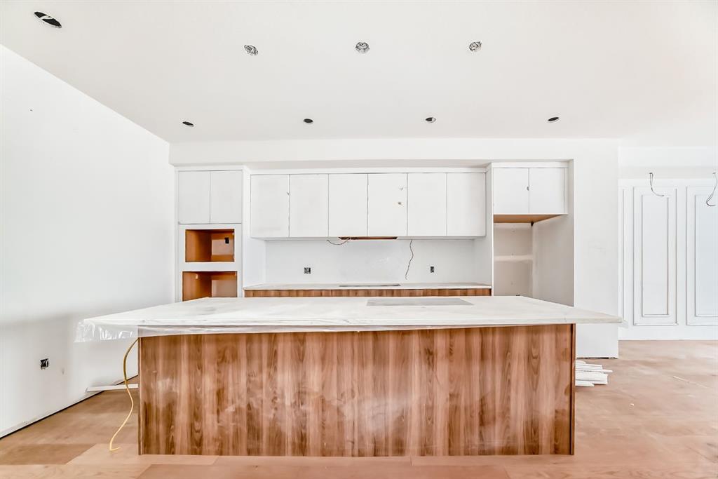 Picture of 116 Heritage Manor , Cochrane Real Estate Listing