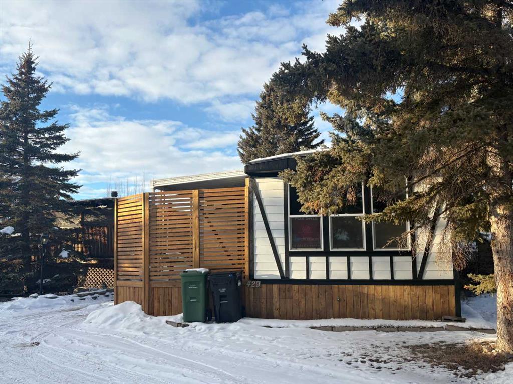 Picture of 429, 3223 83 Street NW, Calgary Real Estate Listing