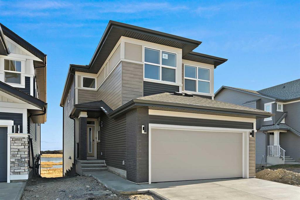 Picture of 211 Corner Glen Crescent NE, Calgary Real Estate Listing