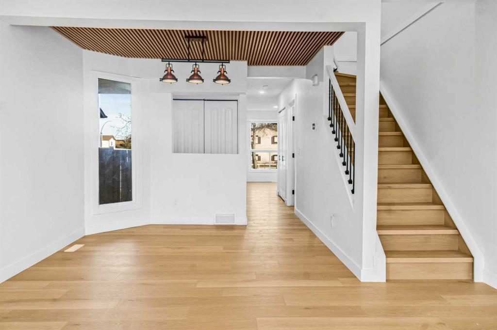 Picture of 6632 Temple Drive NE, Calgary Real Estate Listing