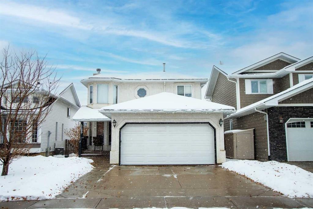 Picture of 123 Riverwood Circle SE, Calgary Real Estate Listing