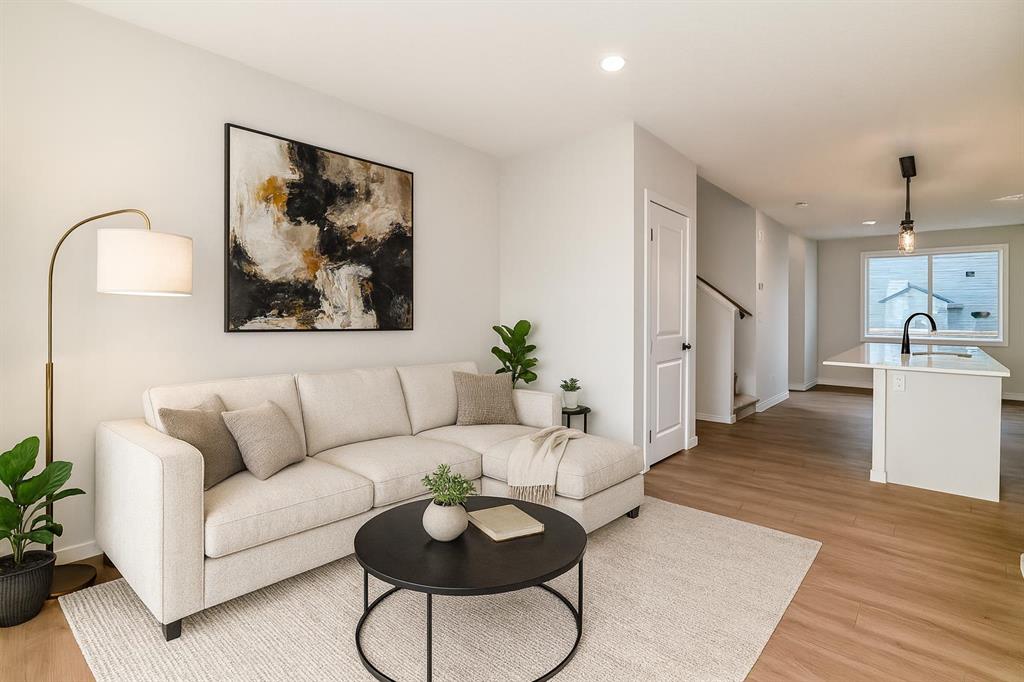 Picture of 126 Lanark Gate SE, Airdrie Real Estate Listing