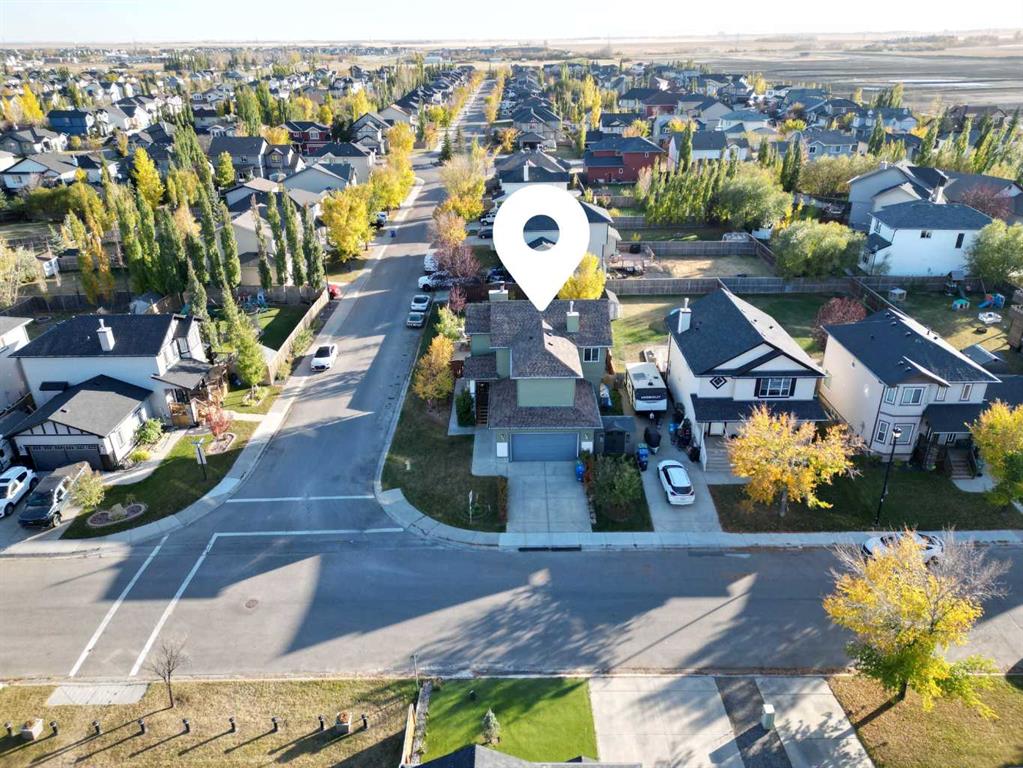 Picture of 21 Mckinnon Street NW, Langdon Real Estate Listing