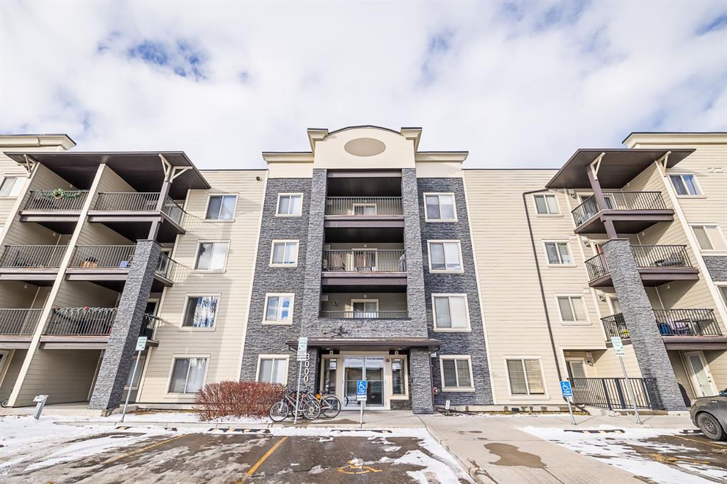 Picture of 3108, 625 Glenbow Drive , Cochrane Real Estate Listing