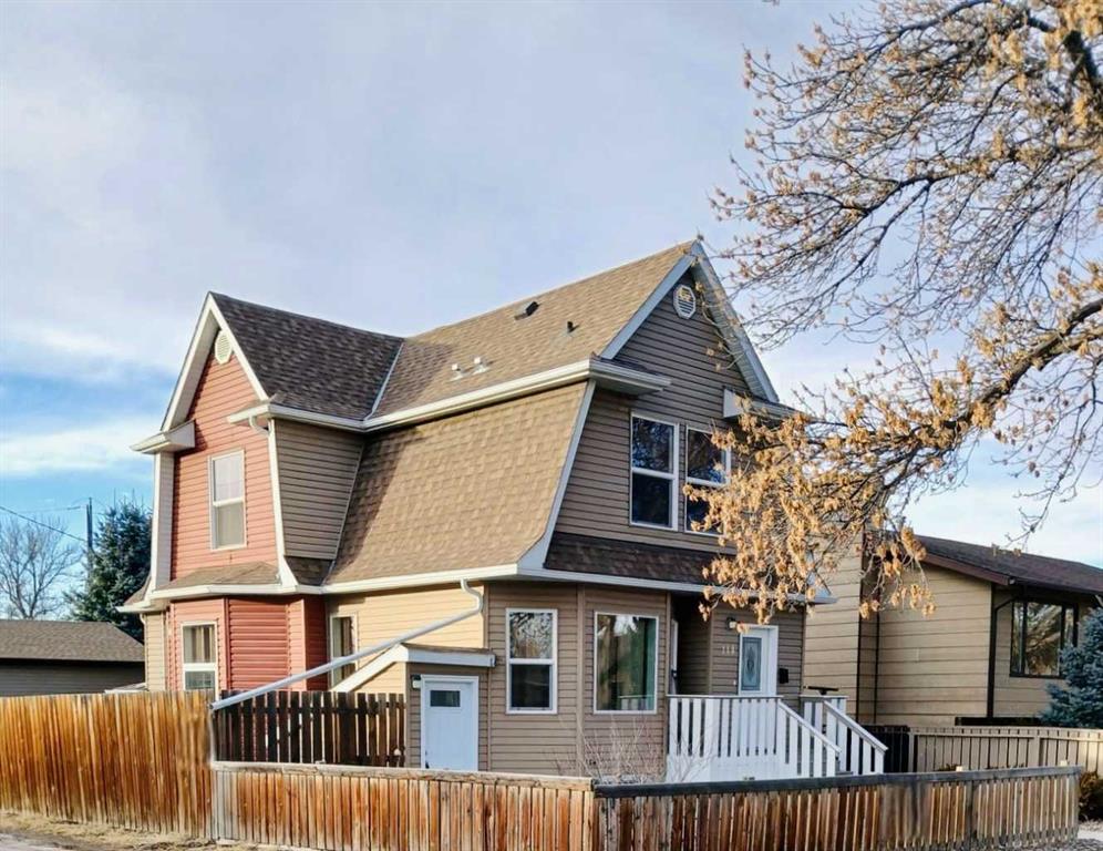 Picture of 114 15 Street N, Lethbridge Real Estate Listing