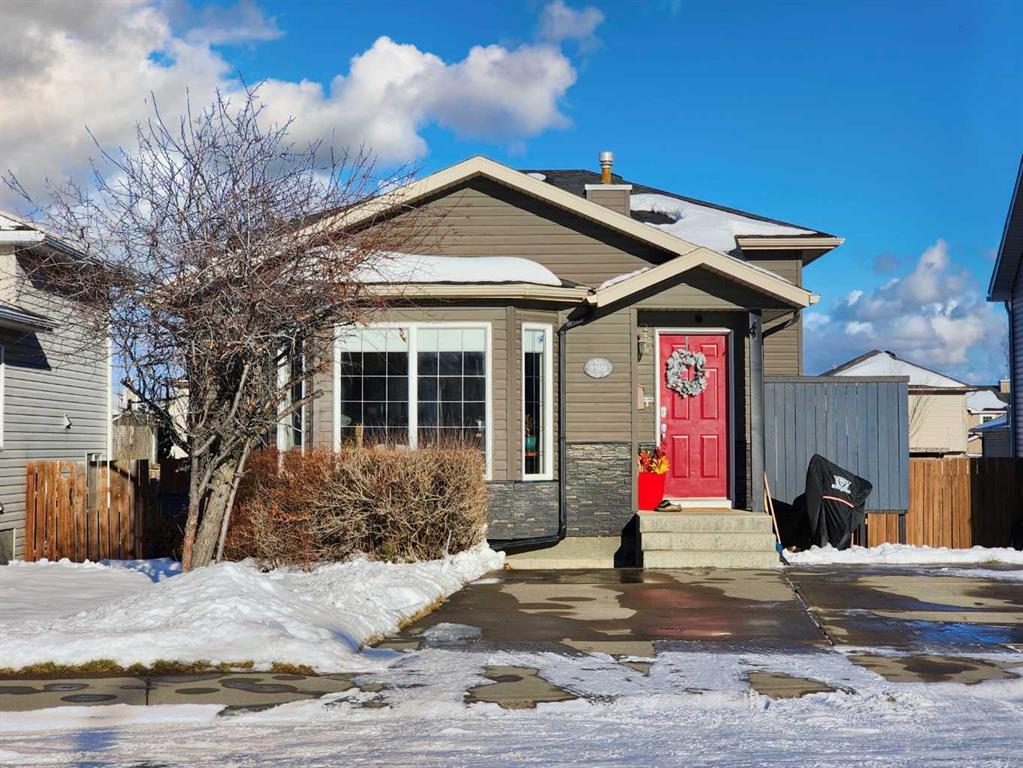 Picture of 190 Peigan Court W, Lethbridge Real Estate Listing