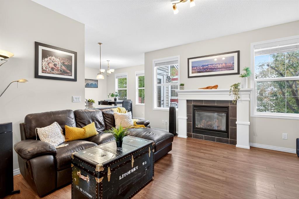 Picture of 2002, 1001 8 Street NW, Airdrie Real Estate Listing