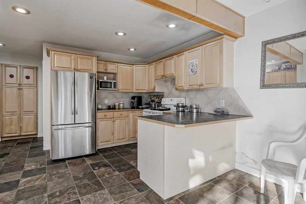 Picture of 1468 Renfrew Drive NE, Calgary Real Estate Listing