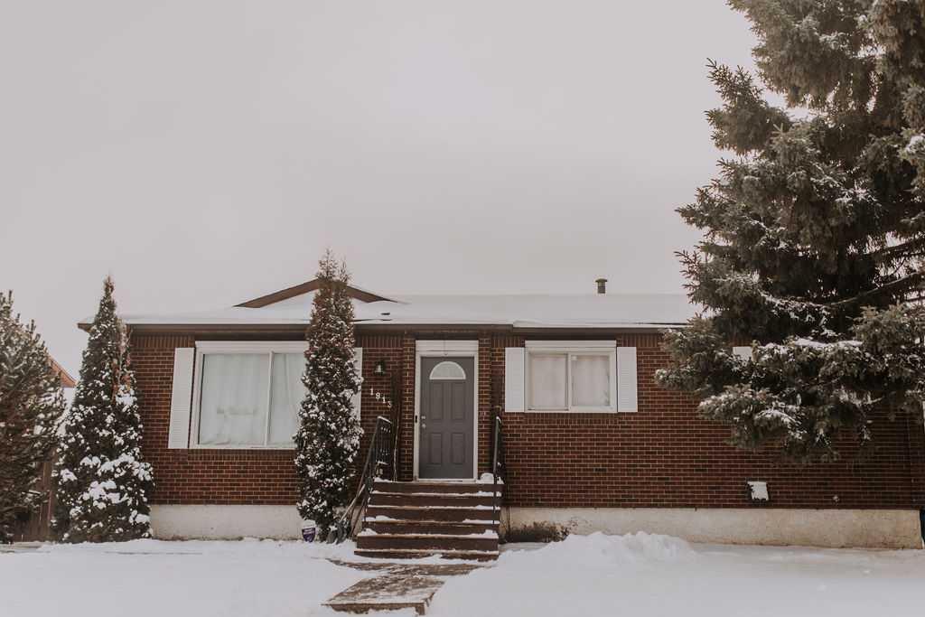 Picture of 1913 8 Avenue , Wainwright Real Estate Listing