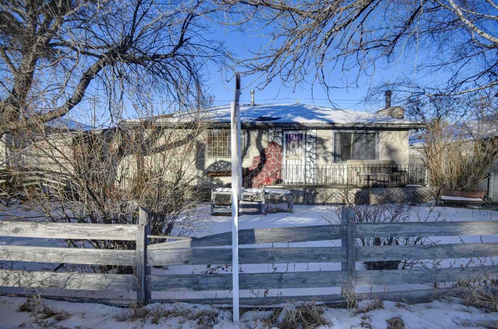 Picture of 8124 Bowness Road NW, Calgary Real Estate Listing