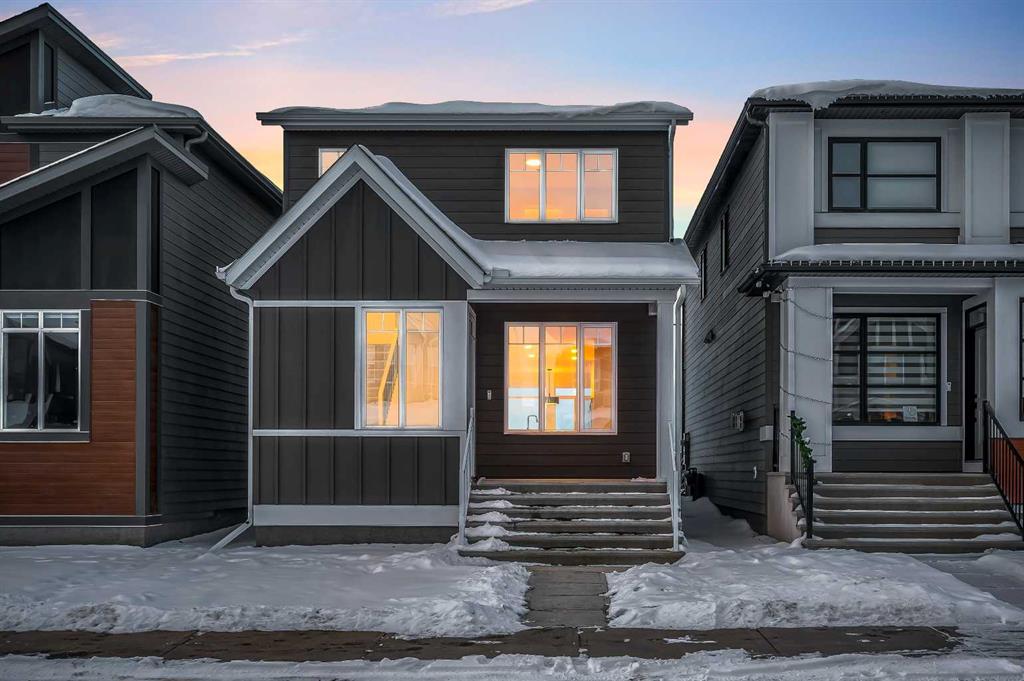 Picture of 94 Royston Park NW, Calgary Real Estate Listing