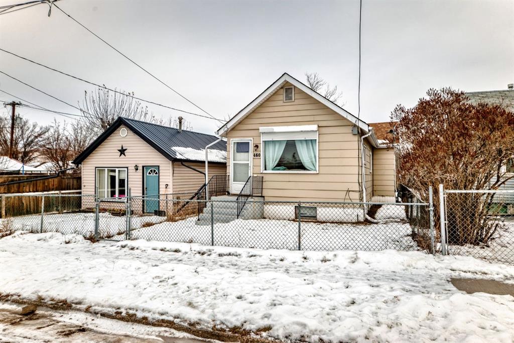 Picture of 460 3 Street , Drumheller Real Estate Listing