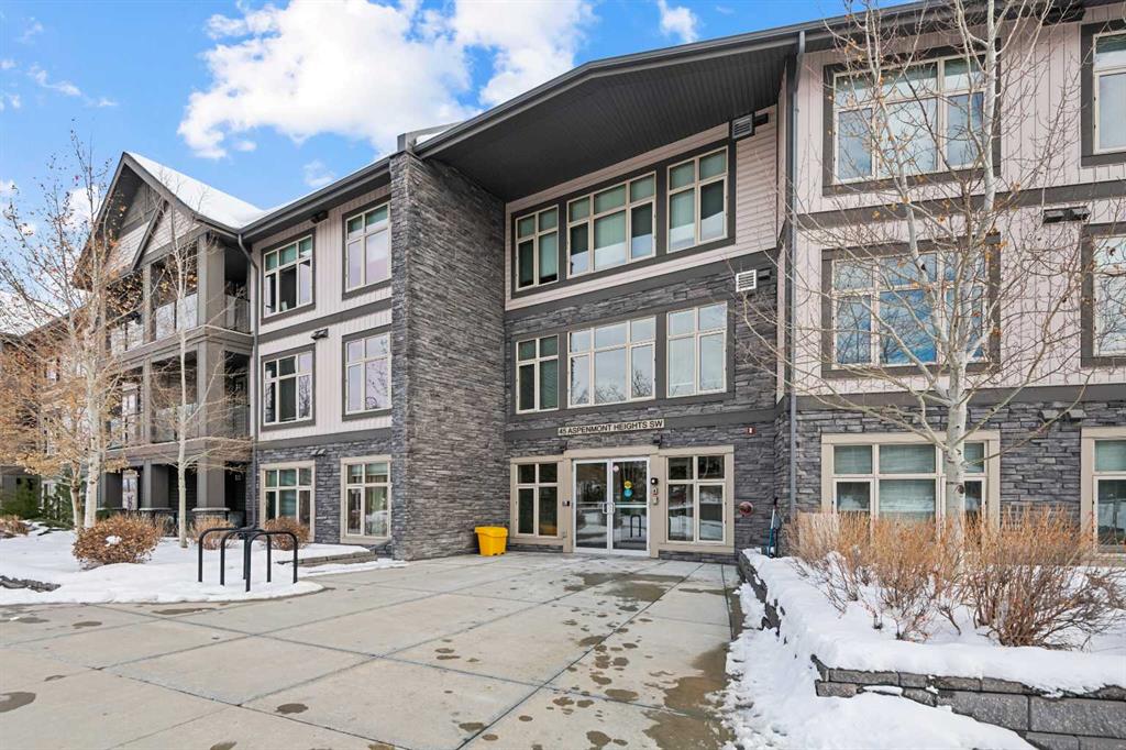 Picture of 305, 45 Aspenmont Heights SW, Calgary Real Estate Listing