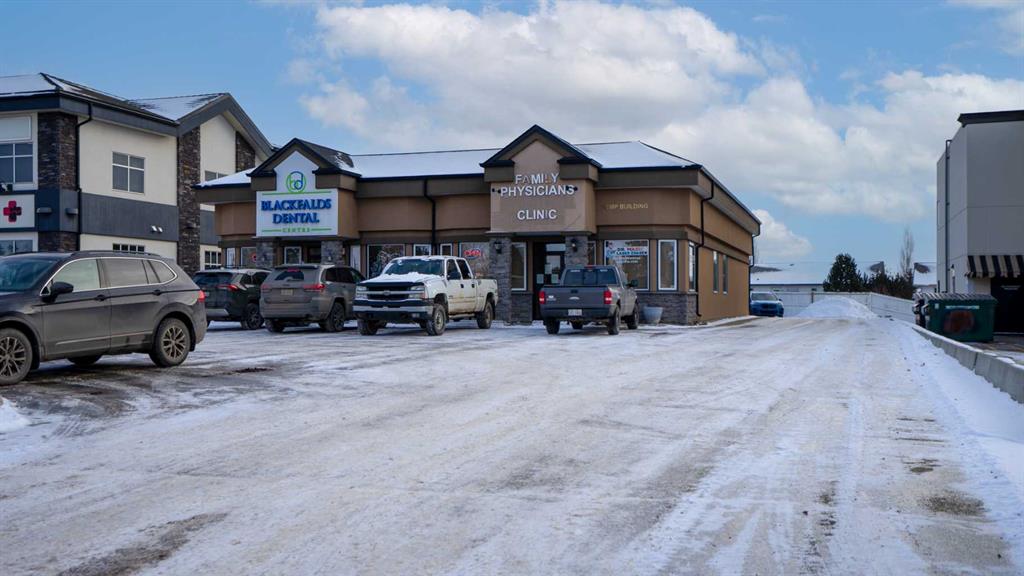 Picture of 1, 5021 Parkwood Road , Blackfalds Real Estate Listing
