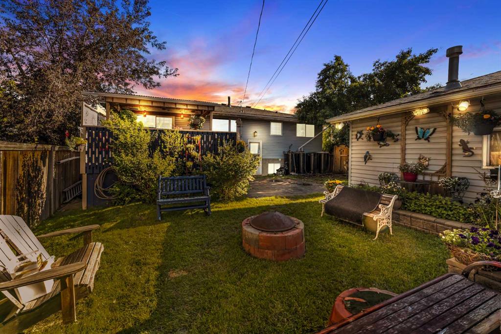 Picture of 46 Marbrooke Circle NE, Calgary Real Estate Listing