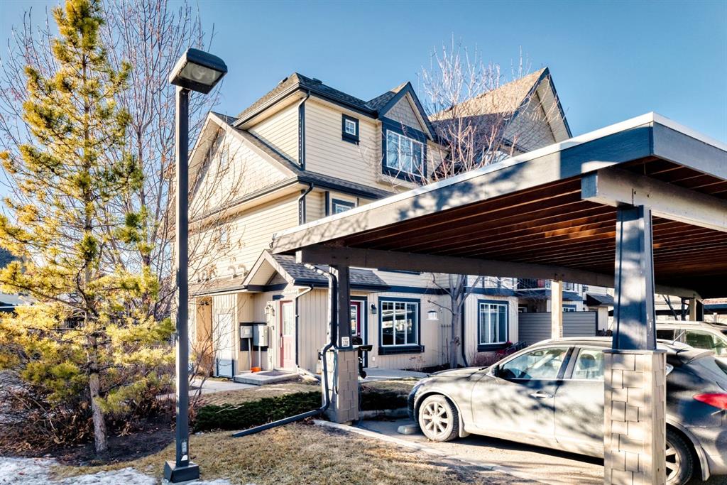 Picture of 4, 133 Copperpond Heights SE, Calgary Real Estate Listing