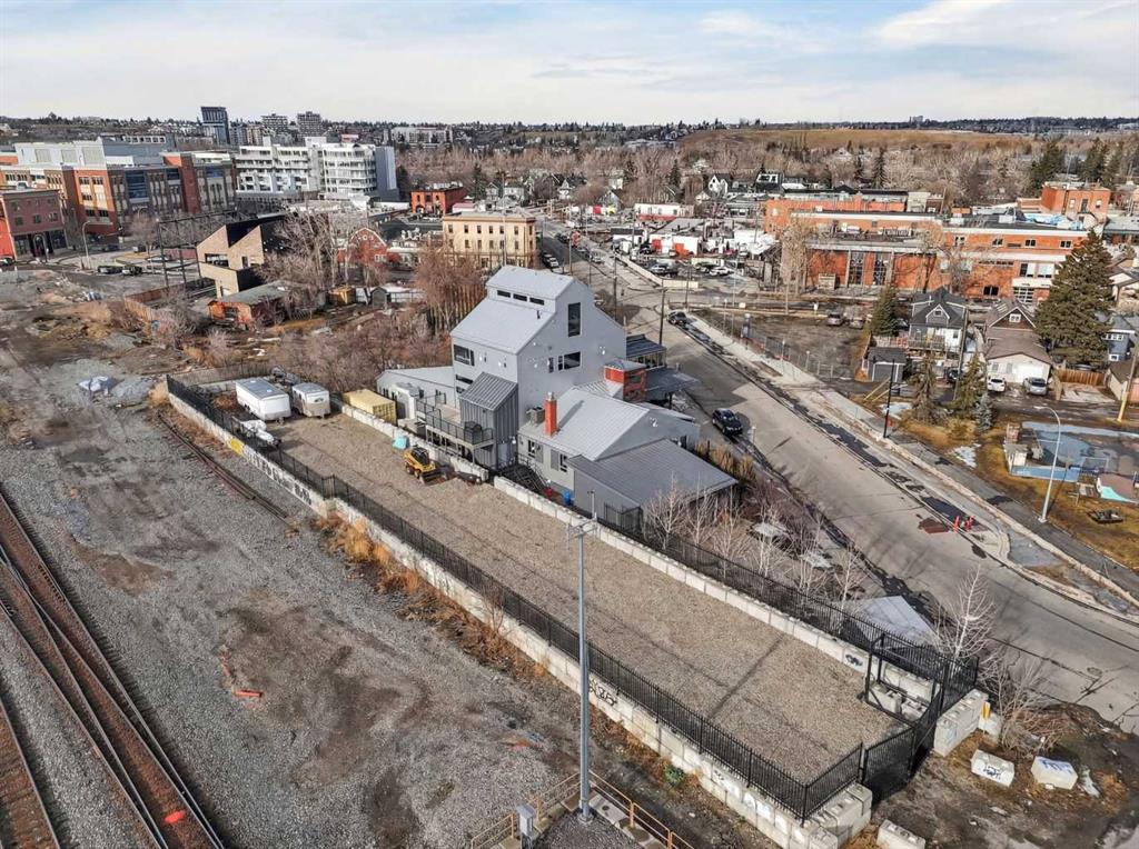 Picture of 1015 11 Street SE, Calgary Real Estate Listing