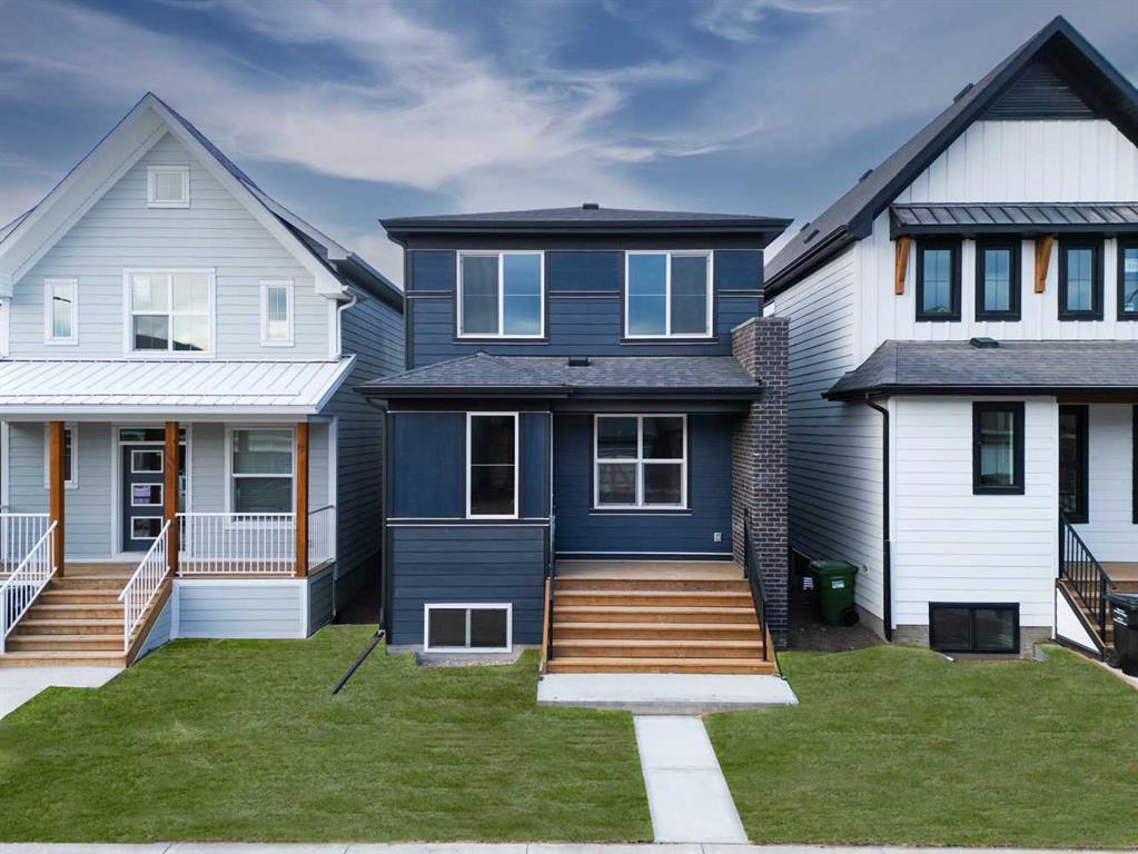 Picture of 82 Royston Park NW, Calgary Real Estate Listing