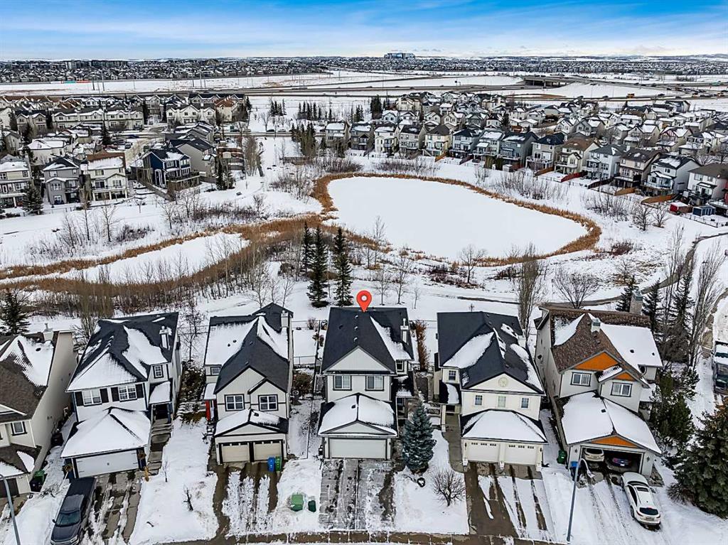 Picture of 15 Copperfield Close SE, Calgary Real Estate Listing