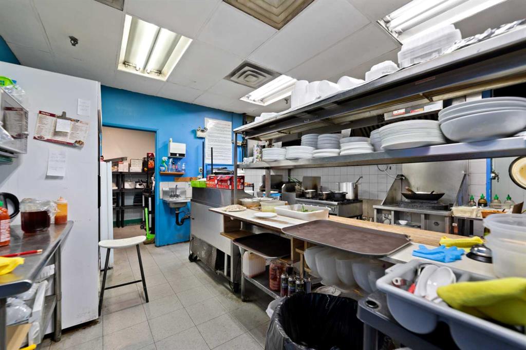 Picture of 3213 17 Avenue SE, Calgary Real Estate Listing