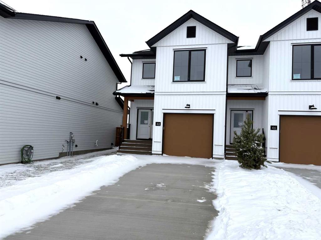 Picture of 44 Concord Rise , Sylvan Lake Real Estate Listing