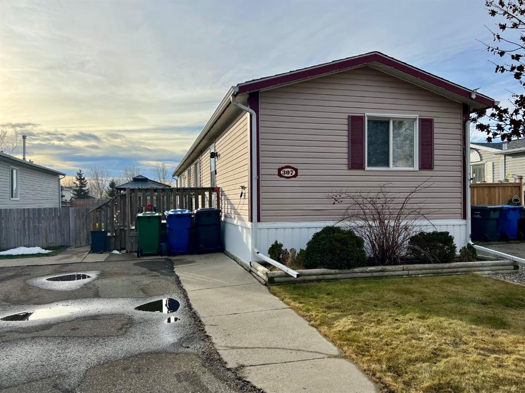 Picture of 307 Spurline Avenue , Coaldale Real Estate Listing