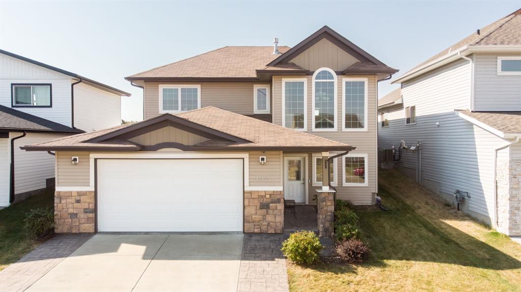Picture of 6321 58 Avenue , Innisfail Real Estate Listing