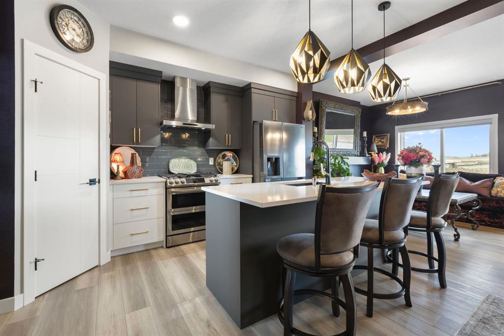 Picture of 255 Heritage Heights , Cochrane Real Estate Listing